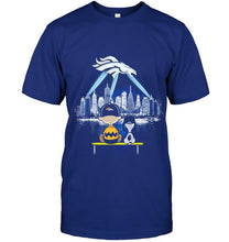 Load image into Gallery viewer, snoopy watch Denver Broncos city shirt