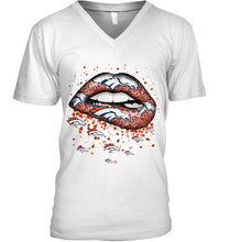 Load image into Gallery viewer, Denver Broncos heart glitter pattern lips shirt