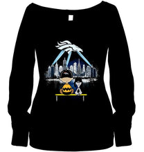 Load image into Gallery viewer, snoopy watch Denver Broncos city shirt