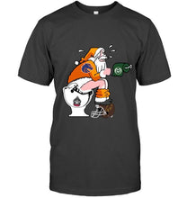 Load image into Gallery viewer, Santa Boise State Broncos in bathroom shirt