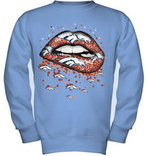 Load image into Gallery viewer, Denver Broncos heart glitter pattern lips shirt
