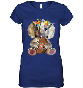 Elephant loves Denver Broncos shirt