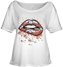 Load image into Gallery viewer, Denver Broncos heart glitter pattern lips shirt
