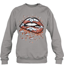 Load image into Gallery viewer, Denver Broncos heart glitter pattern lips shirt
