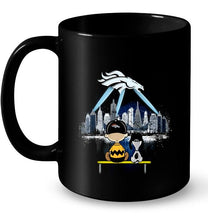 Load image into Gallery viewer, snoopy watch Denver Broncos city shirt
