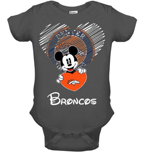 Mickey loves Denver Broncos fan hoodie