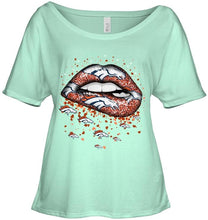 Load image into Gallery viewer, Denver Broncos heart glitter pattern lips shirt
