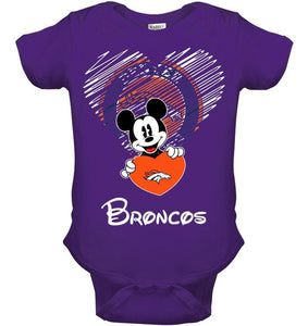 Mickey loves Denver Broncos fan hoodie