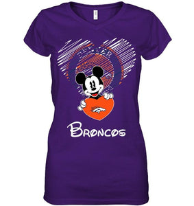 Mickey loves Denver Broncos fan hoodie